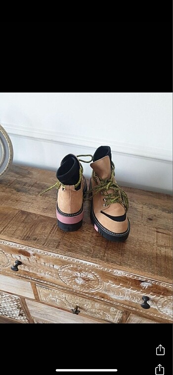 38 Beden Zara bot