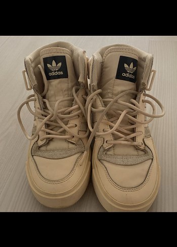 37 Beden beyaz Renk Adidas Bej Bağcıklı Kadın Spor Ayakkabı