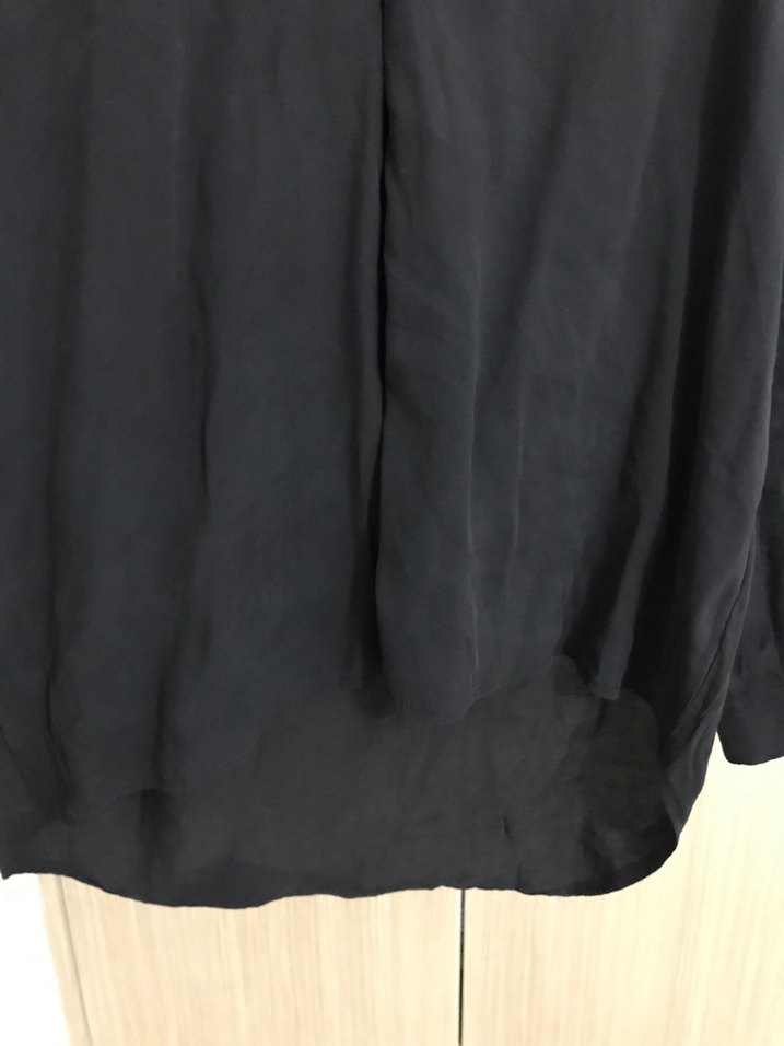 Siyah V Yaka Kadın Gömlek - Görsel 5