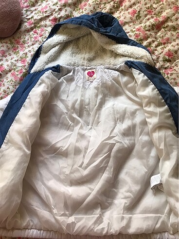 Kız çocuk şişme mont - Görsel 13