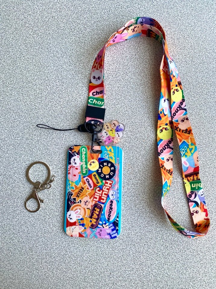 Stray Kids Skzoo Holder Kartlık Charm Yaka Kartlık Pc Anahtarlık - Görsel 2
