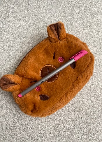 Diğer Capybara Kalemlik Makyaj Çantası Jennie Blackpink