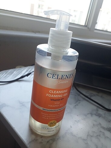 Celenes yuz temizleme