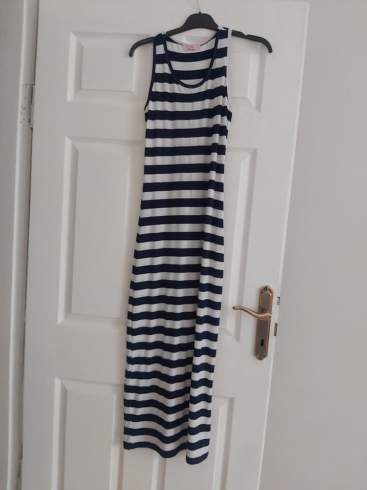 Çizgili, Uzun, Kolsuz Kadın Elbise - Görsel 2