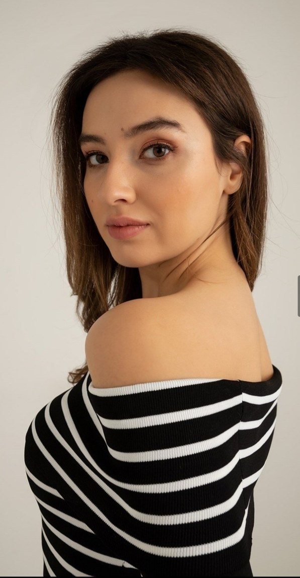 Siyah Beyaz Çizgili Kayık Yaka Bluz - Görsel 4