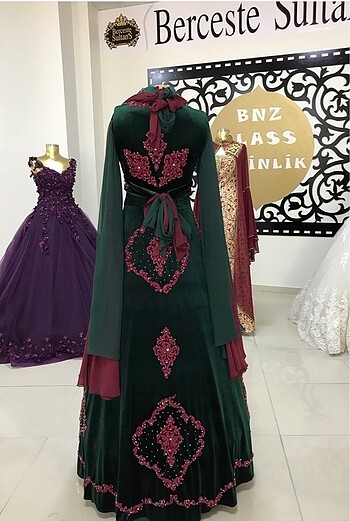 Gelinlik Yeşil-Bordo işlemeli KAFTAN