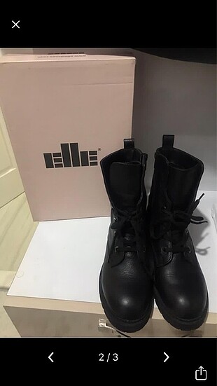 Elle Postal bot