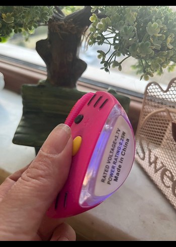 Renkli Pembe Yüz Temizleme Cihazı - Görsel 3