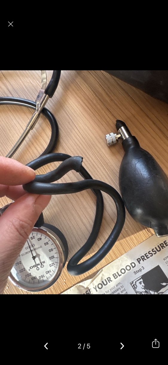 Koyu Siyah Tansiyon Ölçüm Kiti ve Steteskop - Görsel 2