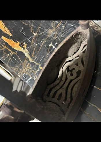 Izgaralı  Ahşap Saplı Antika Ütü - Görsel 2