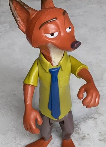  Beden Renk TOMY Disney Büyük Nick Wilde Aksiyon 9?/23 cm Plastik Figür Zoot