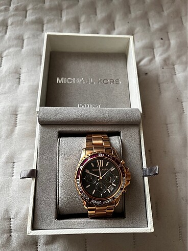 Michael Kors saat