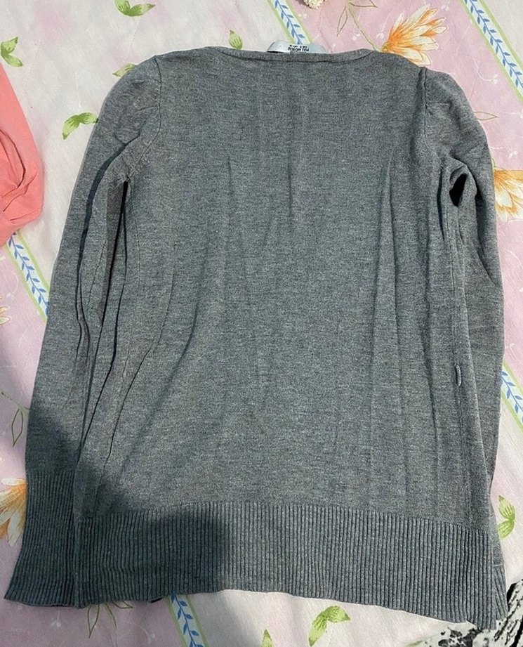 Gri Uzun Kollu Düğmeli Kadın Hırka - Görsel 4