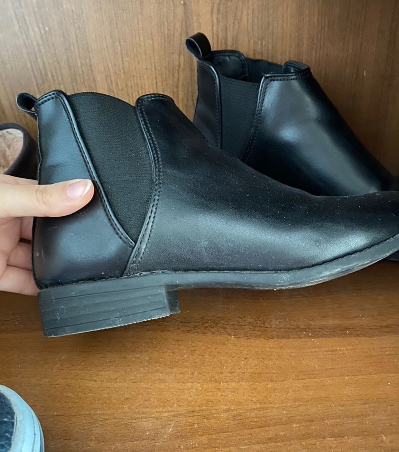 Siyah Kadın Bot - Görsel 3