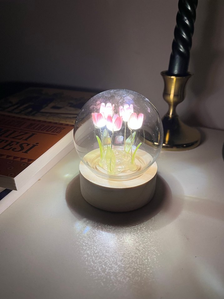 Beş pembe laleli lamba - Görsel 3