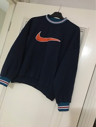 Nike sweatshirt