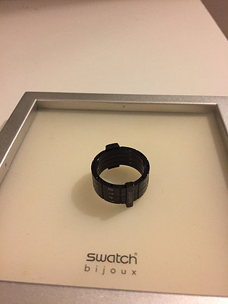  Beden siyah Renk Orjinal swatch marka yüzük