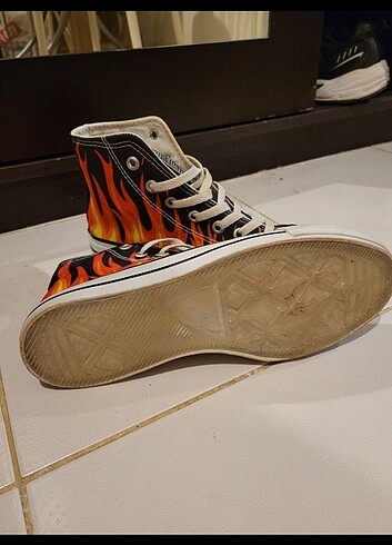 42 Beden Alevli converse flame