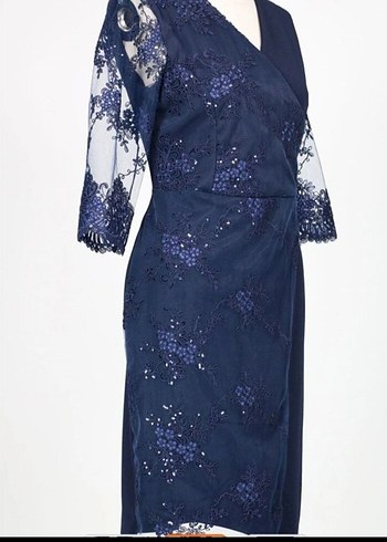 Drapeli Siyah İşlemeli Uzun Abiye Elbise - Görsel 3