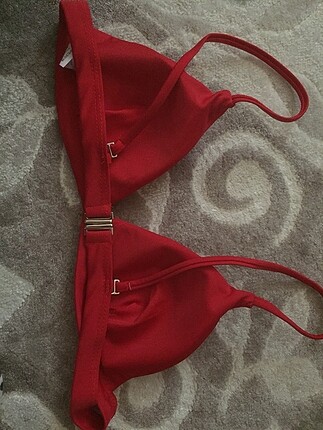 Kırmızı bikini