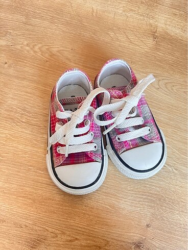 Pembe Converse kız çocuk