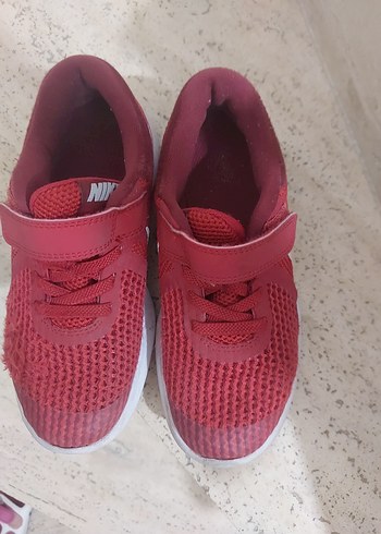 Kız Çocukları İçin Kırmızı Nike Spor Ayakkabı - Görsel 7