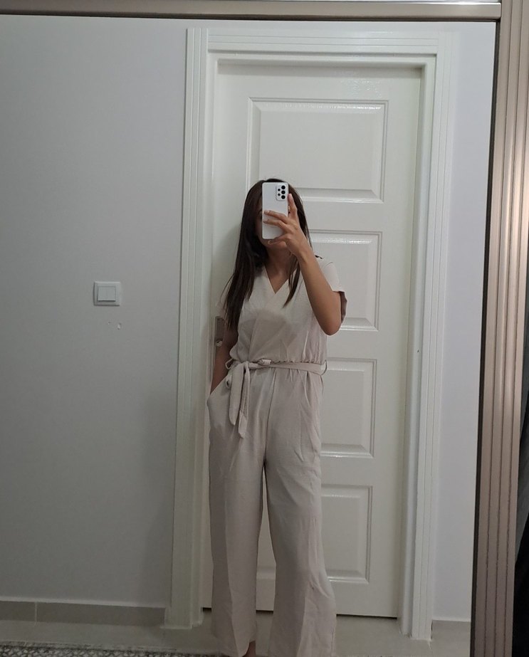 Bej V Yakalı Keten Midi Tulum - Görsel 3