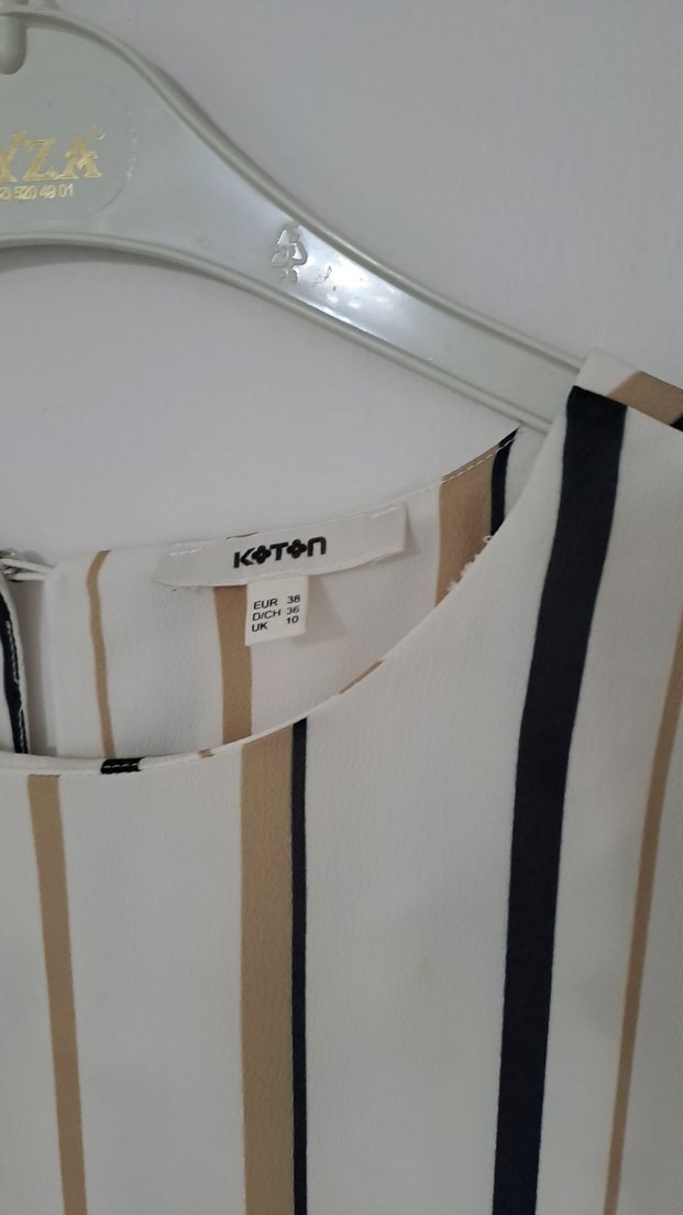 Bej Çizgili Kısa Kollu Bluz - Görsel 3