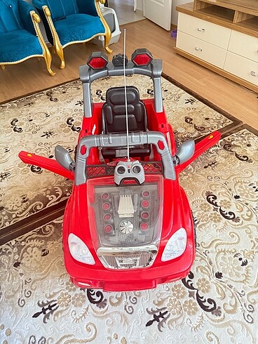 12V Akülü Çocuk Arabası