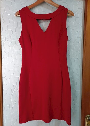 Kırmızı V Yakalı Midi Abiye Elbise