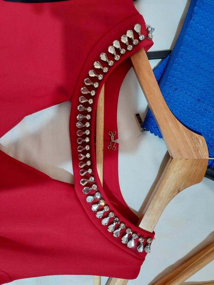 Kırmızı V Yakalı Midi Abiye Elbise - Görsel 5