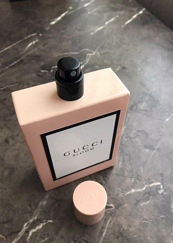 Gucci Bloom Kadın Parfümü 100 Ml - Görsel 2