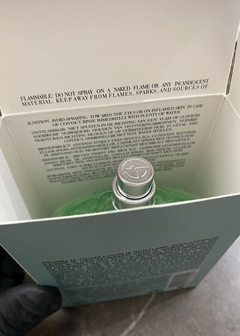 Giorgio Armani Acqua di Gioia Kadın Parfüm 50ml - Görsel 3