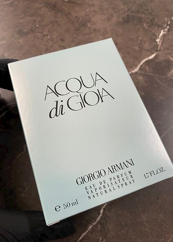 Giorgio Armani Acqua di Gioia Kadın Parfümü 50 ml - Görsel 3