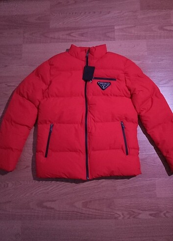 Prada mont
