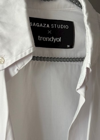 Beyaz Gömlek Uzun Kollu - Görsel 3