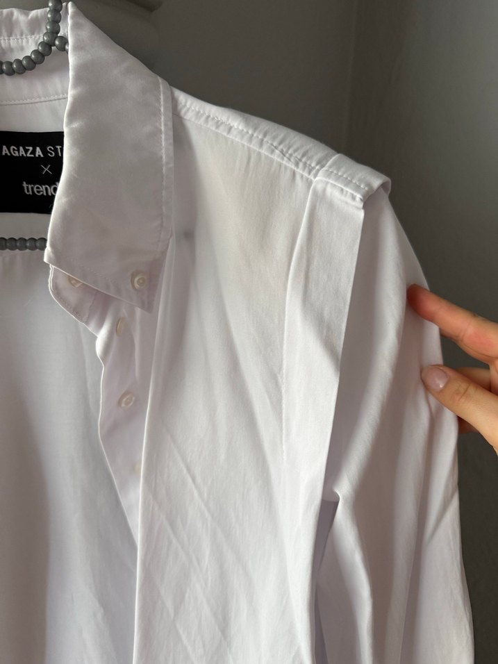 Beyaz Gömlek Uzun Kollu - Görsel 4