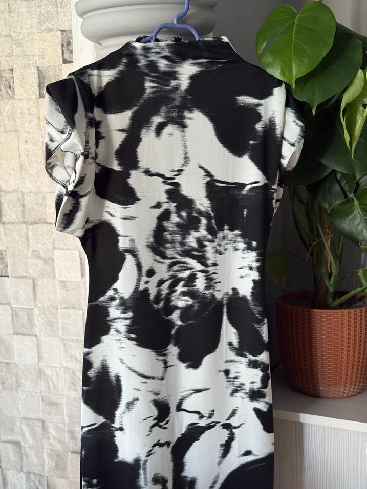 Uzun yuvarlak Yakalı Siyah Beyaz Batik Desenli Elbise - Görsel 3