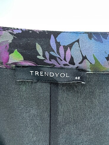 40 Beden çeşitli Renk Trendyol & Milla Kısa Elbise %70 İndirimli.