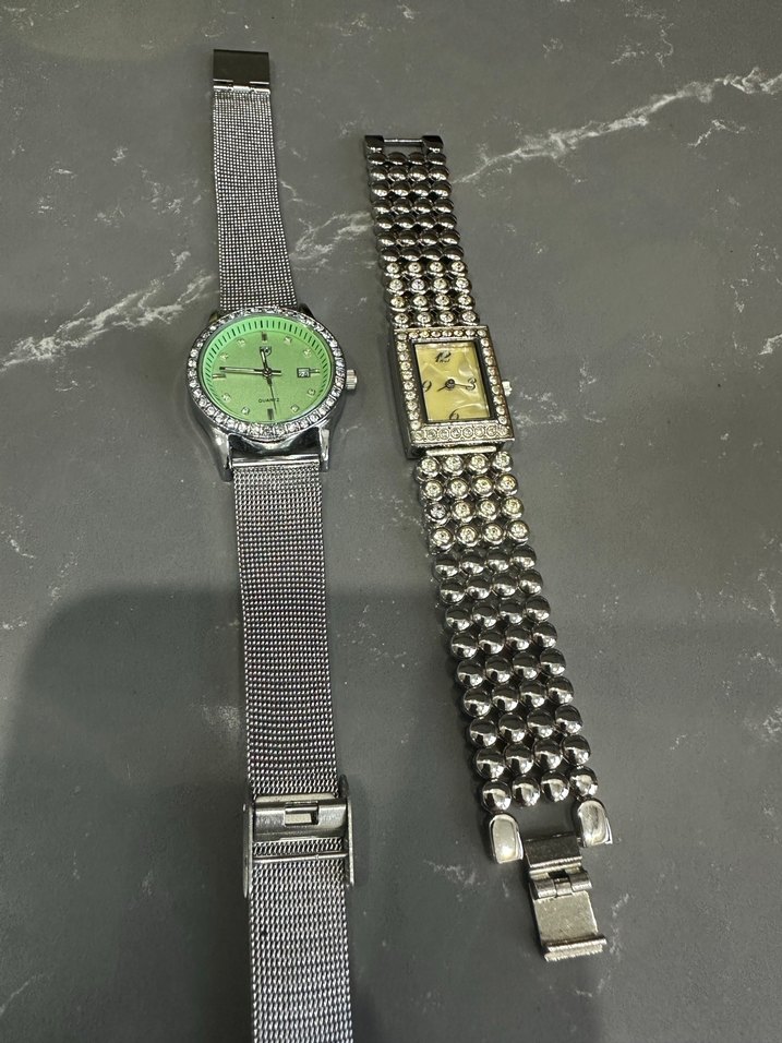Yeşil Kadranlı ve Taşlı Vintage Kadın Saatleri Avon saat - Görsel 2
