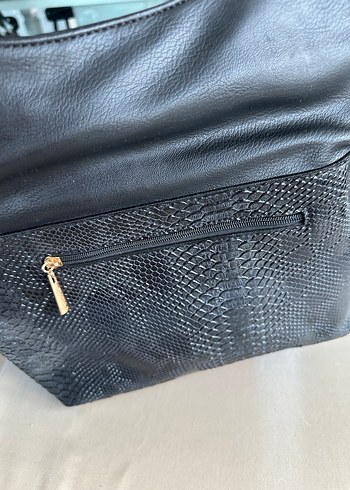 Siyah Yılan Derisi Desenli Deri Kadın Çanta - Görsel 2