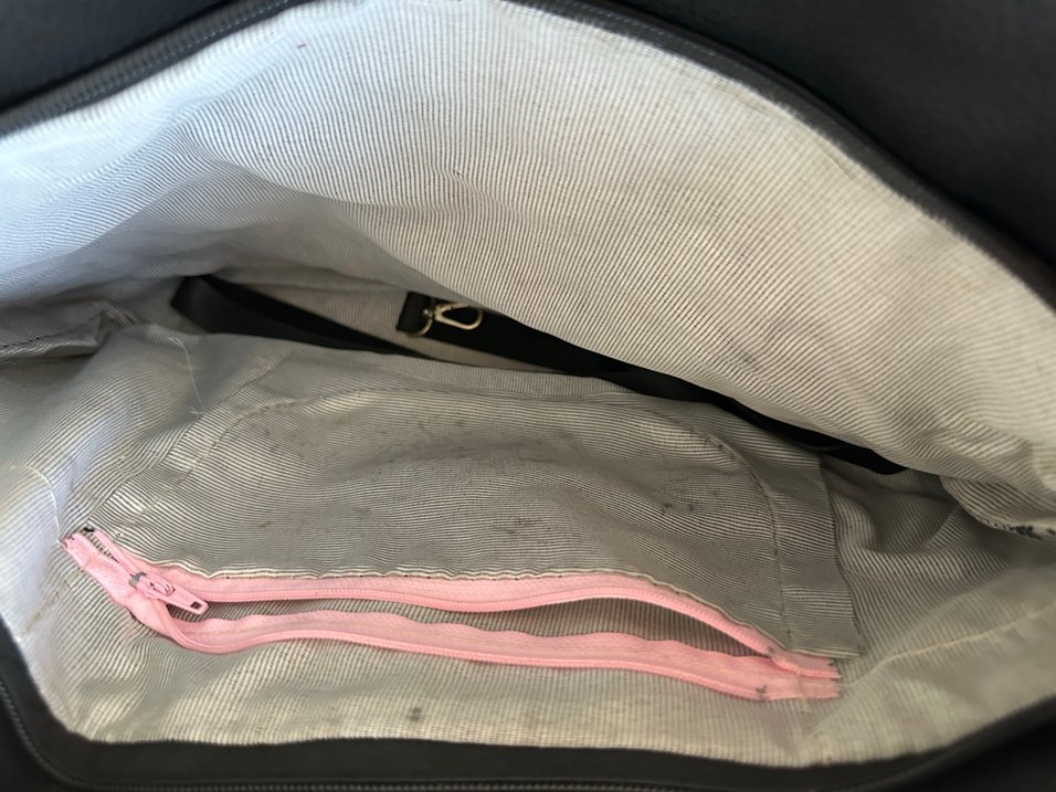 Siyah Deri Fermuarlı Kadın Çanta - Görsel 3