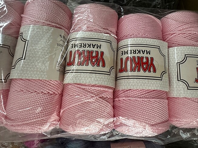  Polyester makrome 1 adet