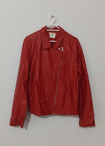 xl Beden Kırmızı XL Deri ceket 