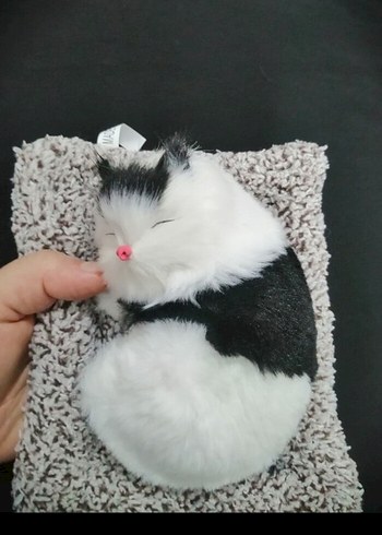 Siyah beyaz peluş uyuyan kedi oyuncak - Görsel 8