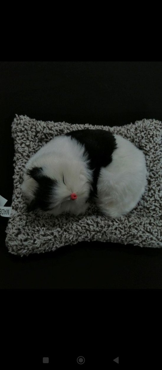 Siyah beyaz peluş uyuyan kedi oyuncak - Görsel 2