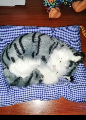 Gri Çizgili Uyuyan Kedi Peluş Oyuncak - Görsel 5