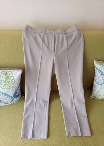 Düğmeli Bej Kumaş Kadın Pantolon - Görsel 2