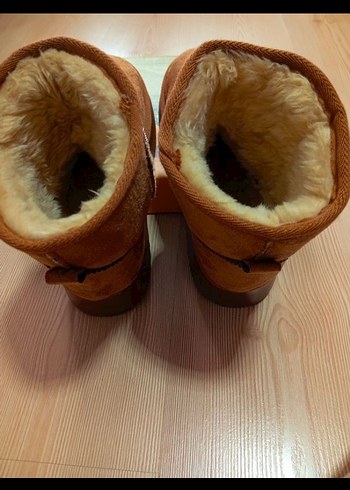 2025 Kahverengi Süet Dolgu Topuklu Kadın Boti ugg - Görsel 4