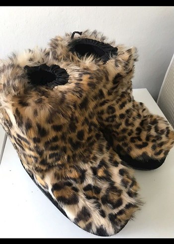 Leopar Desenli Kürklü Kadın Bot karbotu - Görsel 2